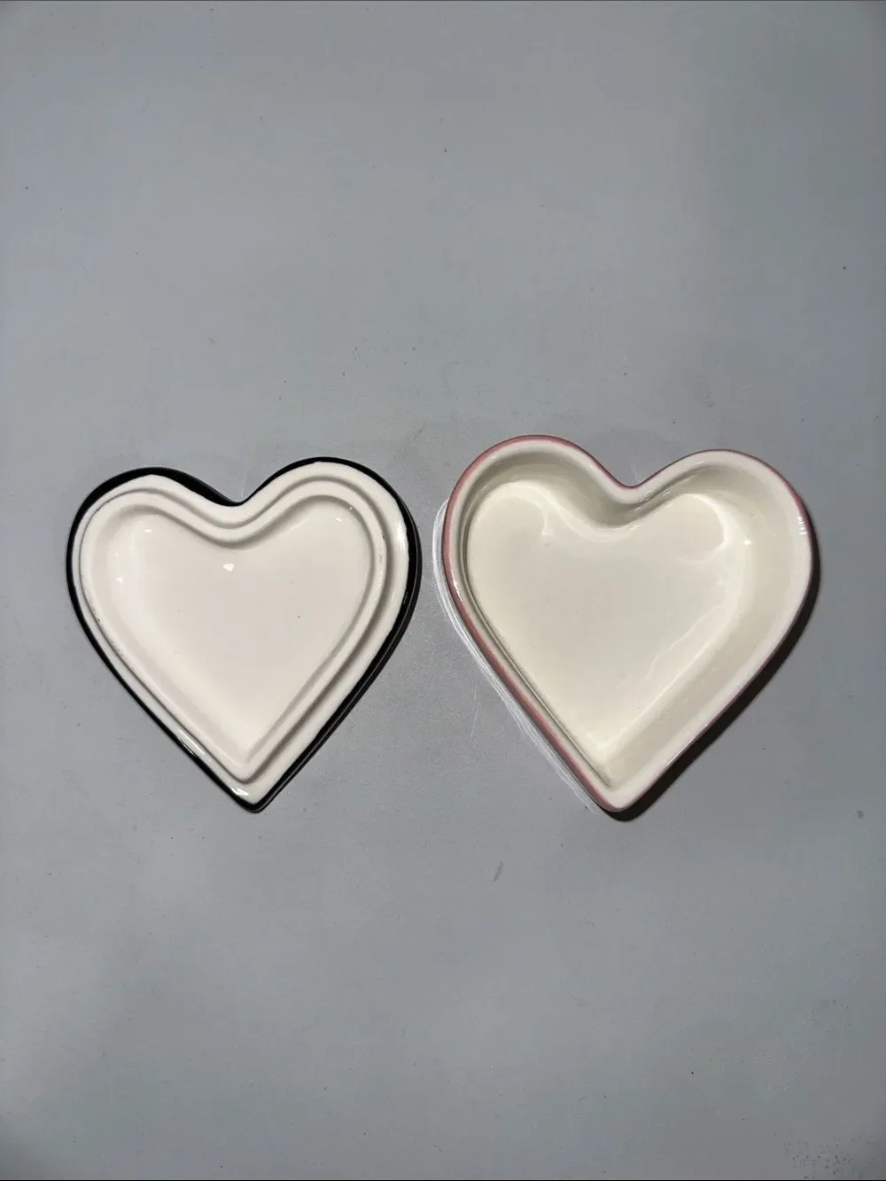 Anthropologie Amour White Pink Black Bow Ceramic Heart Shaped Trinket with a Lid